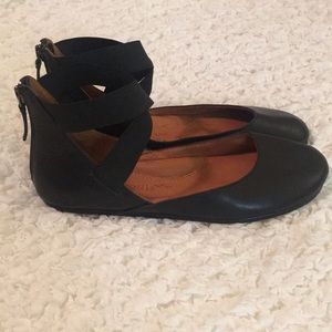 Gentle Souls Demi Flats